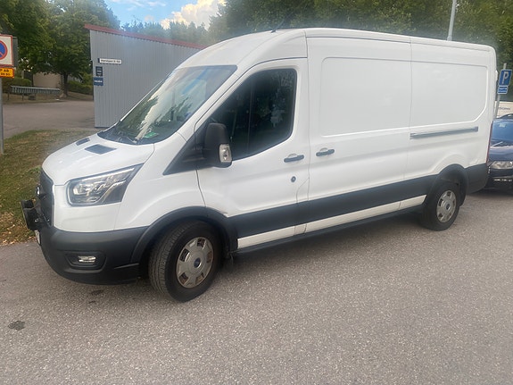 Ford Transit 2 of 5