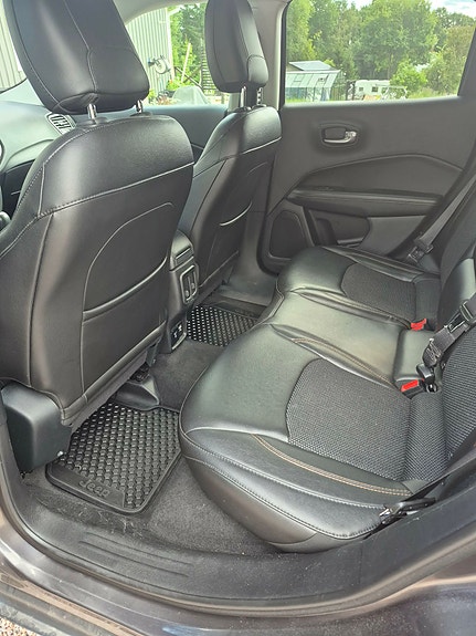 Jeep Compass 5 of 6