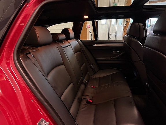 BMW M550d 11 of 29