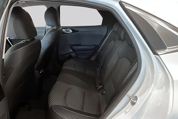 Kia XCeed 9 of 21