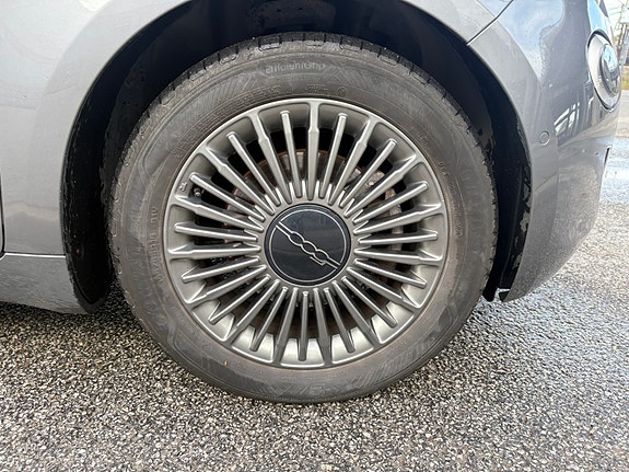Fiat 500e 17 of 25