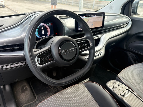 Fiat 500e 8 of 25