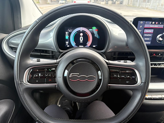Fiat 500e 13 of 25