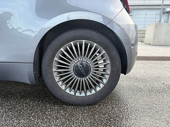 Fiat 500e 19 of 25