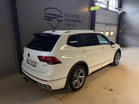 Volkswagen Tiguan Allspace 3 of 21