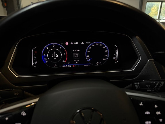 Volkswagen Tiguan Allspace 16 of 21