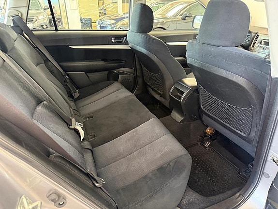 Subaru Outback 16 of 17