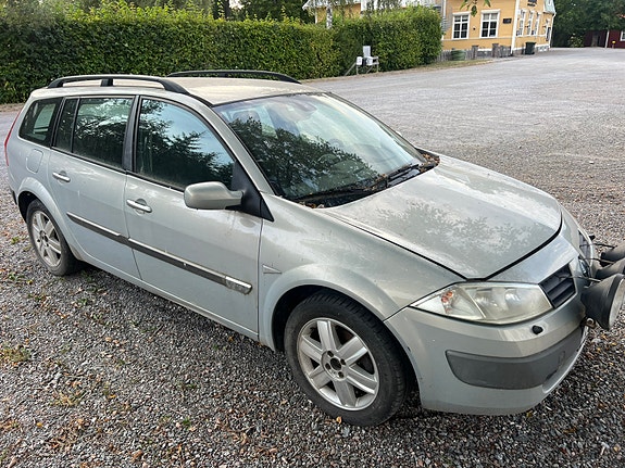 Renault Megane II 4 of 11