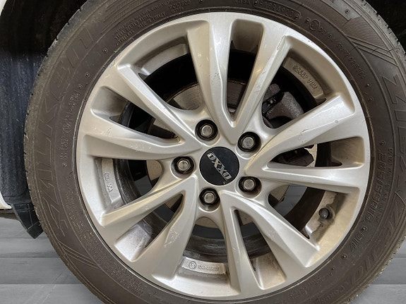 Toyota Auris 16 of 16