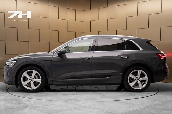 Audi Q8 e-tron 2 of 21