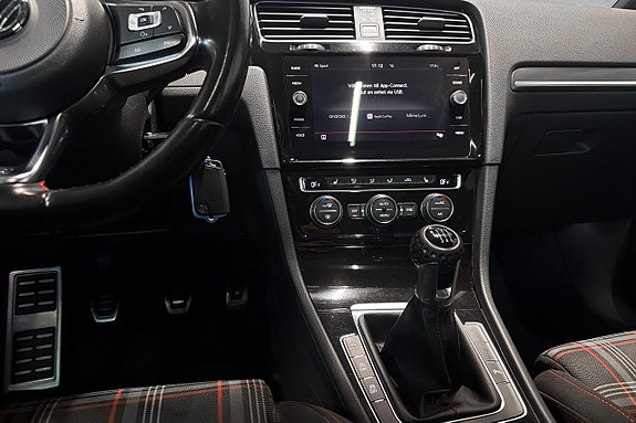 Volkswagen Golf I 14 of 17