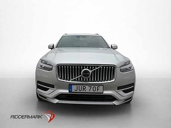 Volvo XC90 2 of 30