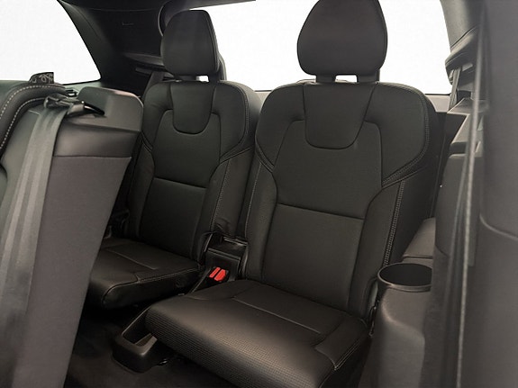 Volvo XC90 23 of 30