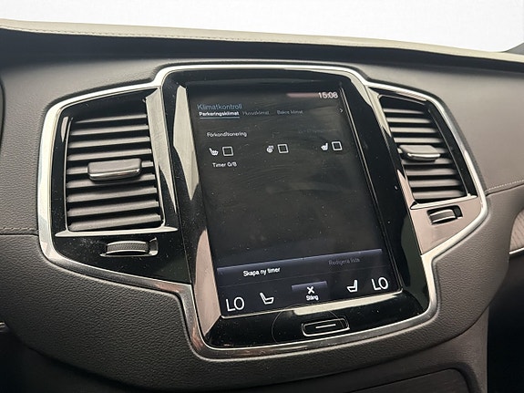 Volvo XC90 28 of 30