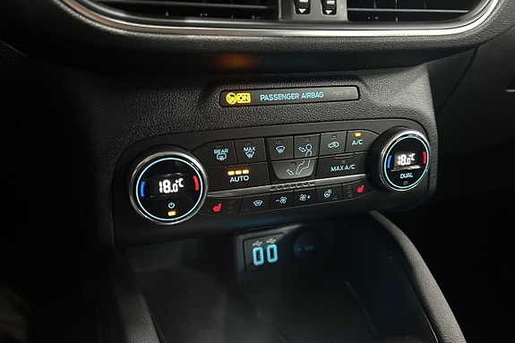 Ford Kuga 19 of 29
