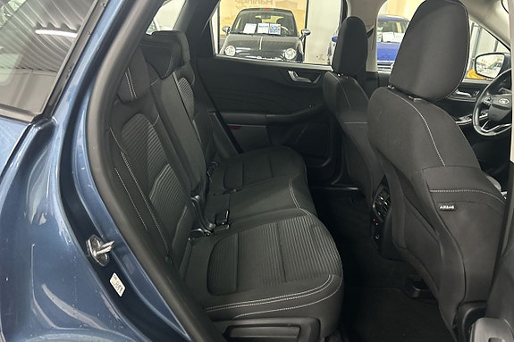 Ford Kuga 22 of 29