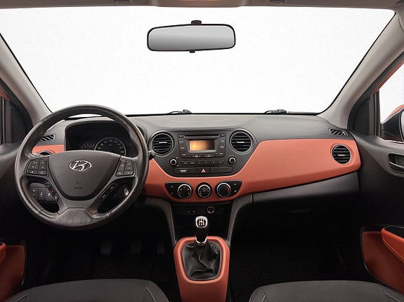 Hyundai i10 10 of 26