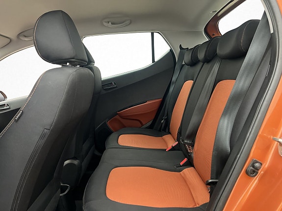 Hyundai i10 20 of 26