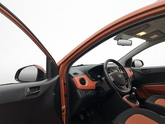 Hyundai i10 8 of 26