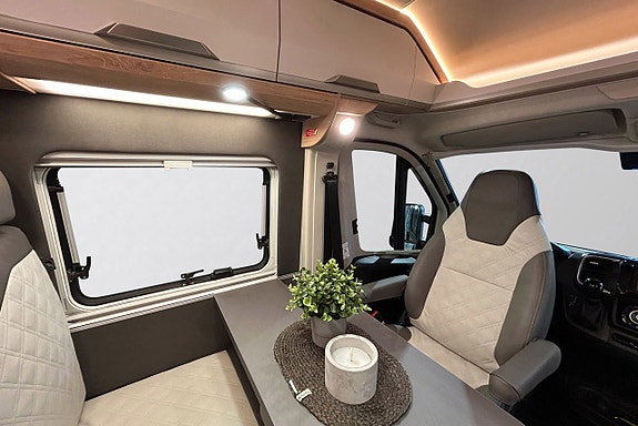 Knaus BOXLIFE 600 ME AUTOMAT ADAPTIV FARTHÅLLARE LÅNGBÄDDAR 12 of 30