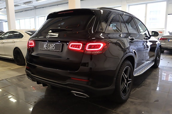 Mercedes-Benz GLC300 d 9 of 21