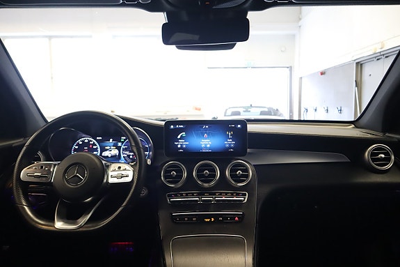 Mercedes-Benz GLC300 d 16 of 21