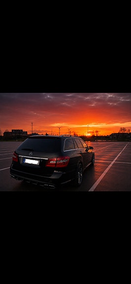 Mercedes-Benz E63 3 of 8
