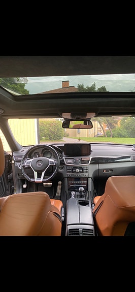 Mercedes-Benz E63 6 of 8