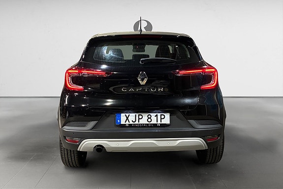 Renault Captur 6 of 16