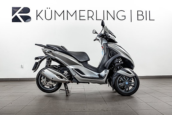 Piaggio MP3 300 0.3 CVT 3 of 18