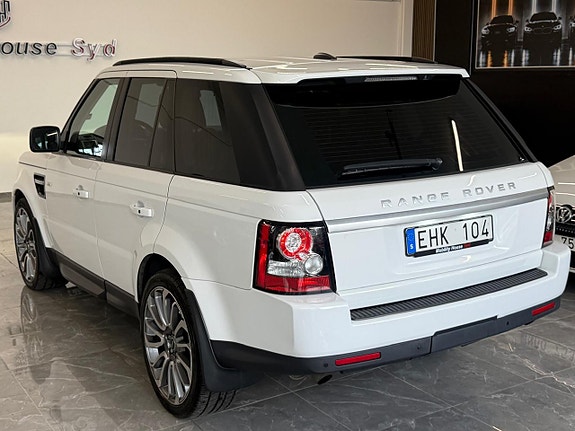 Land Rover Range Rover Sport 3 of 30