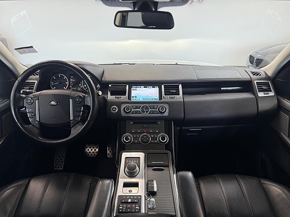 Land Rover Range Rover Sport 8 of 30