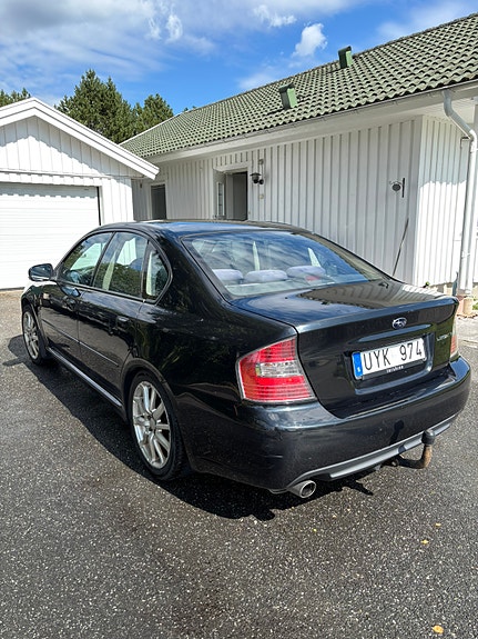 Subaru Legacy 3 of 7