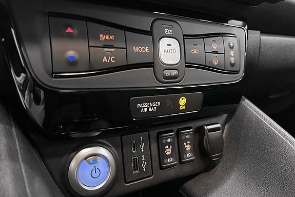 Nissan Leaf 13 of 23