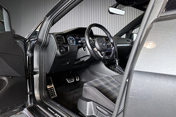 Volkswagen Golf I 9 of 19