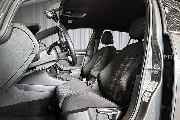 Volkswagen Golf I 8 of 19