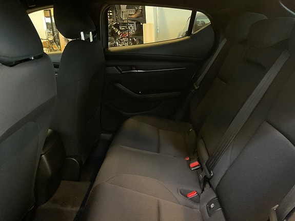Mazda 3 12 of 13