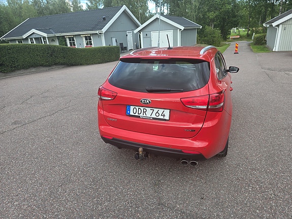 Kia Ceed 4 of 8