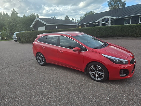 Kia Ceed 2 of 8