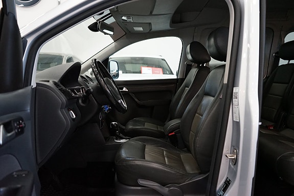 Volkswagen Caddy Maxi 10 of 15