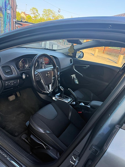 Volvo V40 4 of 7