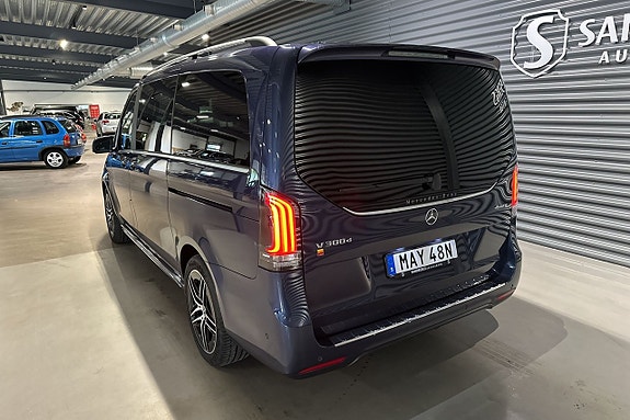 Mercedes-Benz V300 6 of 25