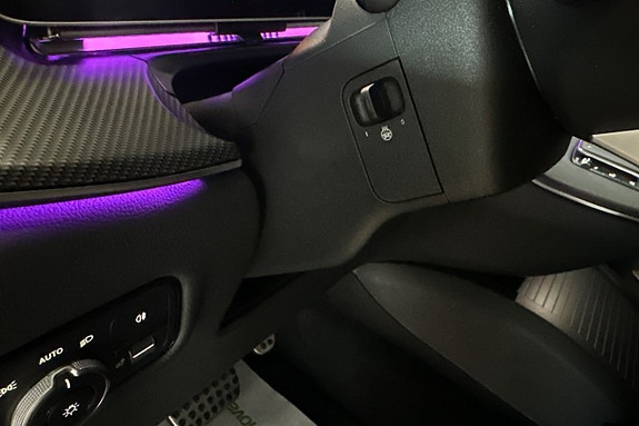 Mercedes-Benz V300 18 of 25
