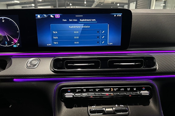 Mercedes-Benz V300 15 of 25
