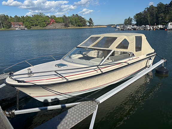 Windy 22 sport 2 of 4