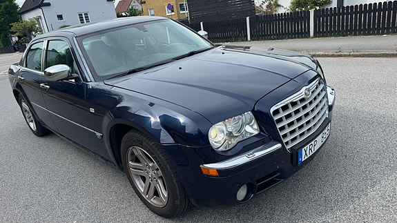 Chrysler 300C 10 of 10
