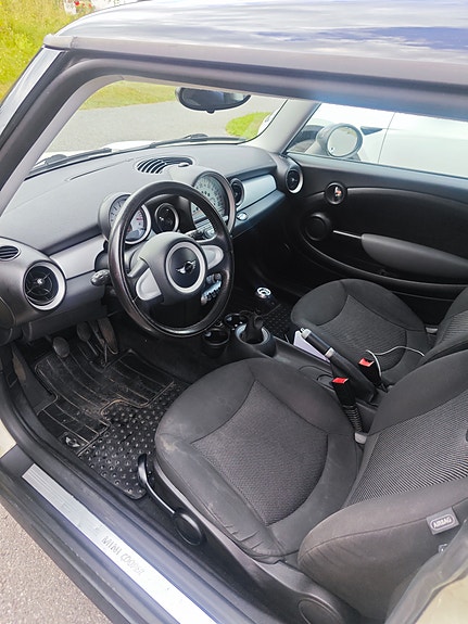 MINI Cooper 3 of 11