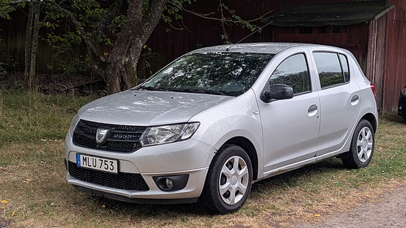 Dacia Sandero 2 of 10