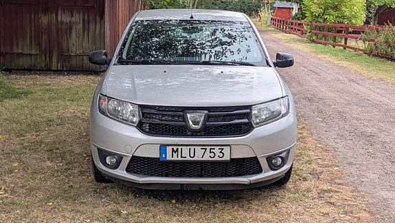 Dacia Sandero 4 of 10