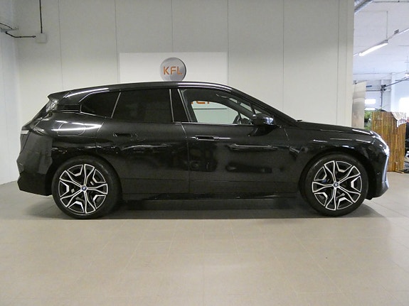 BMW iX 5 of 27